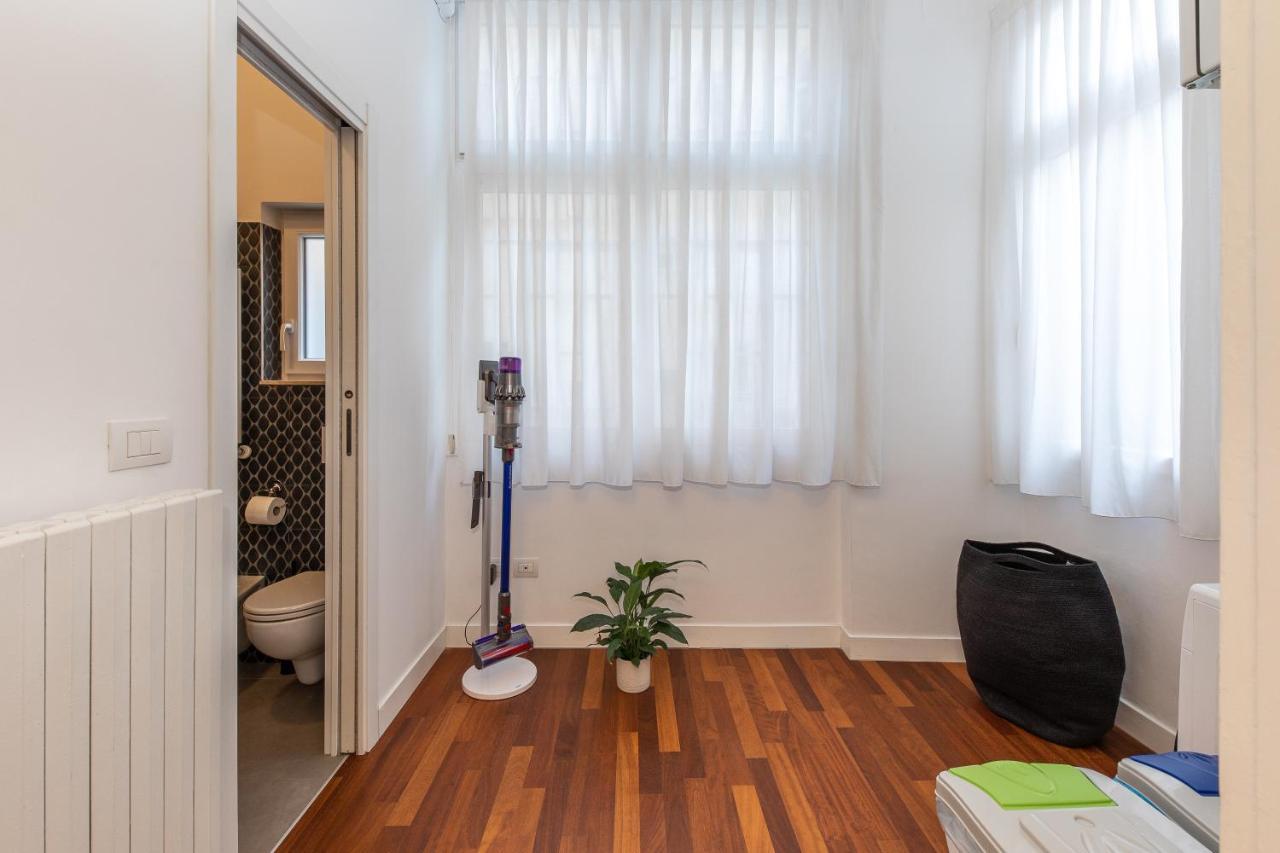Casa Dei Visionari Apartment Бари Екстериор снимка