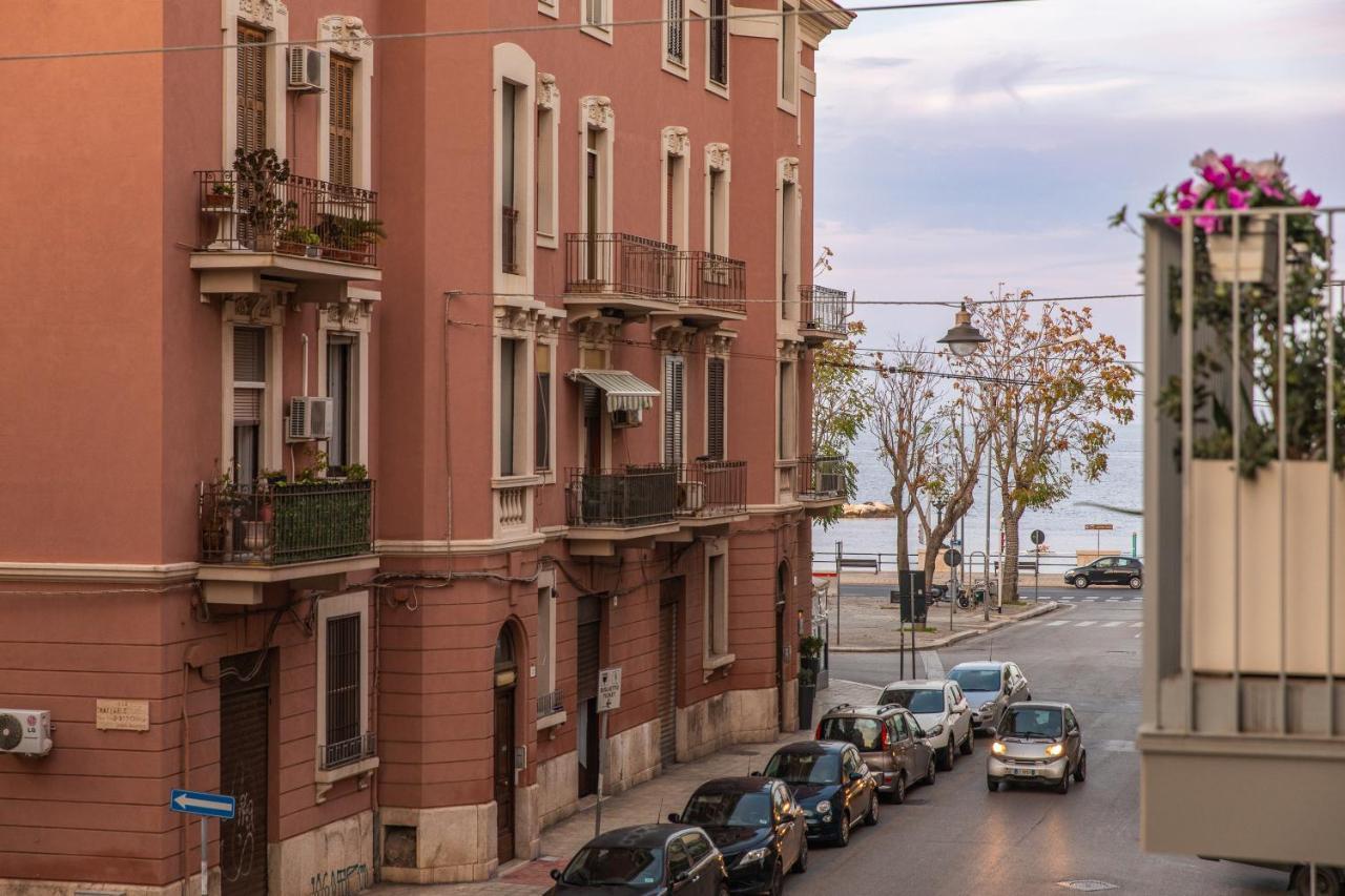 Casa Dei Visionari Apartment Бари Екстериор снимка